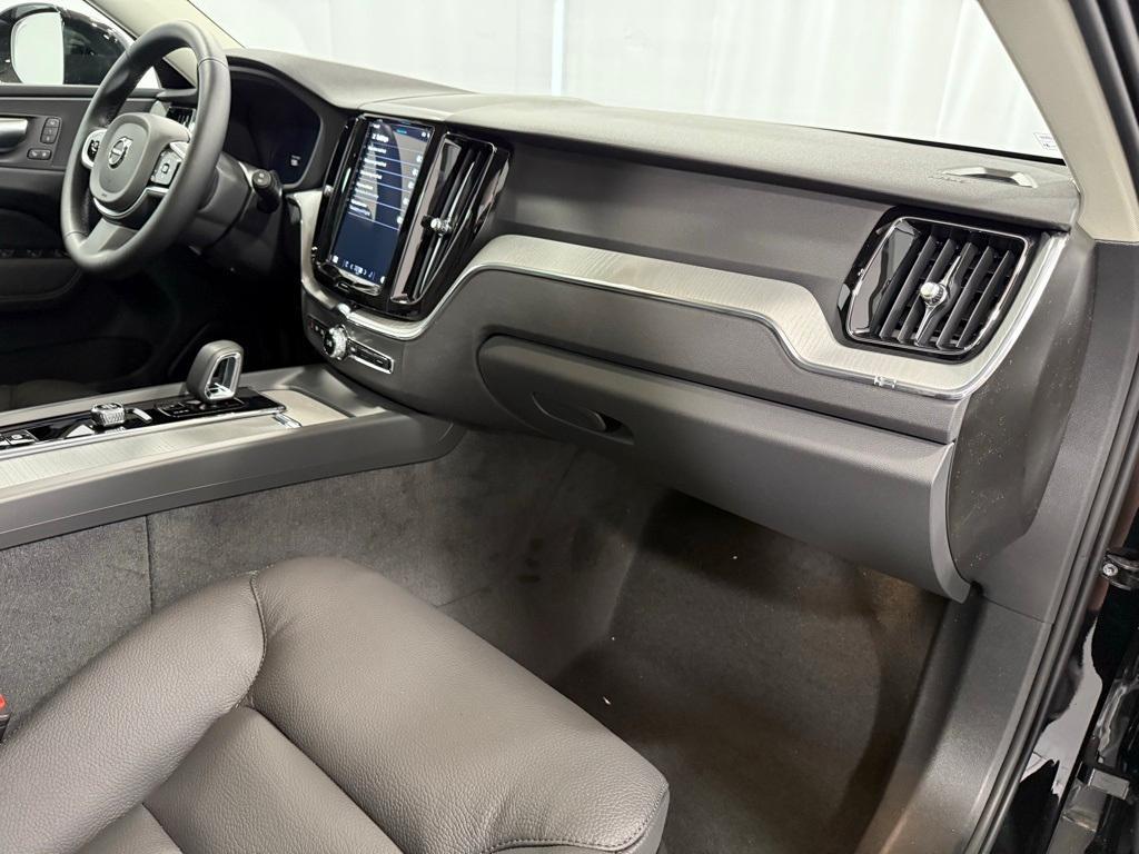 new 2025 Volvo XC60 car, priced at $55,705