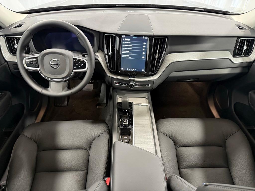 new 2025 Volvo XC60 car, priced at $55,705