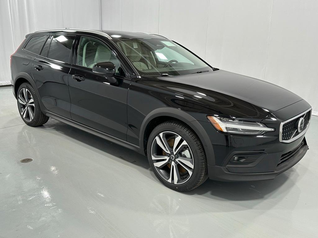 new 2025 Volvo V60 Cross Country car, priced at $55,025