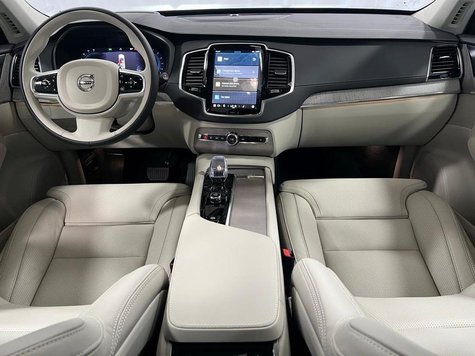 new 2025 Volvo XC90 car, priced at $71,895