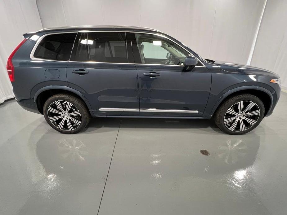 new 2025 Volvo XC90 car, priced at $71,895