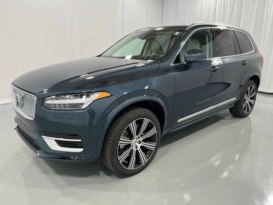 new 2025 Volvo XC90 car, priced at $71,895