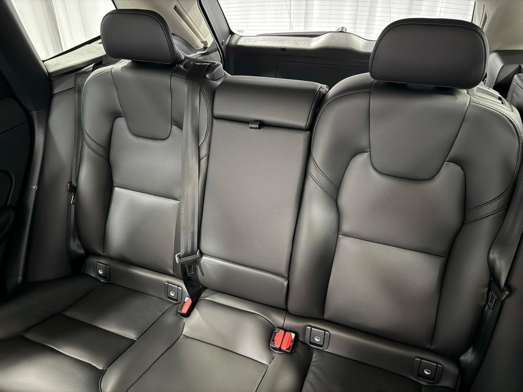 new 2025 Volvo XC60 car, priced at $49,095