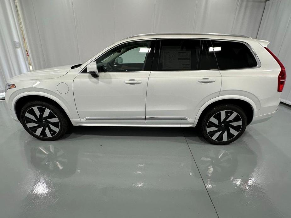 new 2025 Volvo XC90 car, priced at $78,455