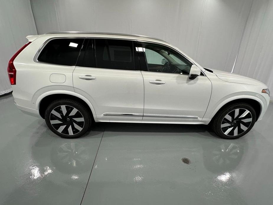 new 2025 Volvo XC90 car, priced at $78,455