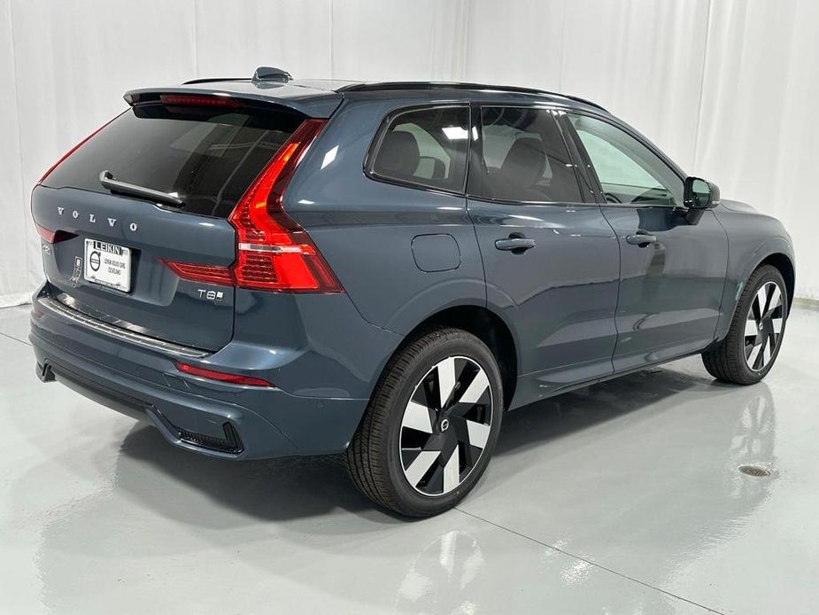 new 2025 Volvo XC60 car, priced at $66,235