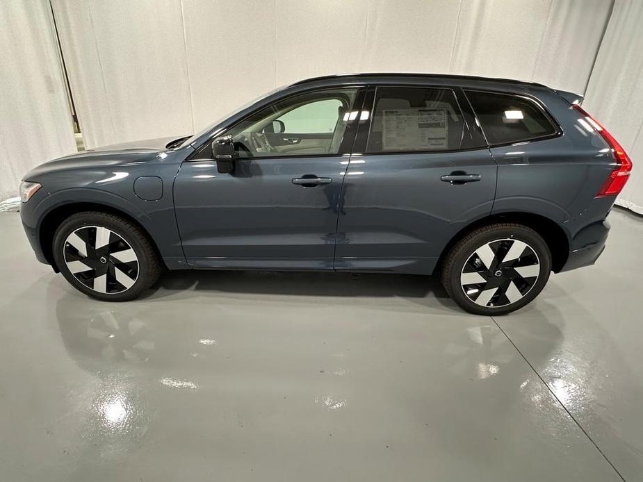 new 2025 Volvo XC60 car, priced at $66,235