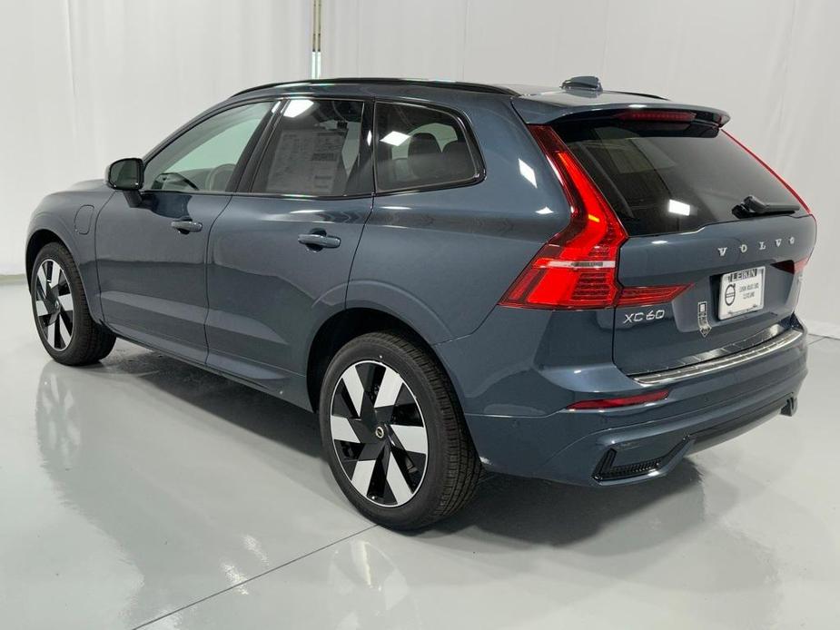 new 2025 Volvo XC60 car, priced at $66,235