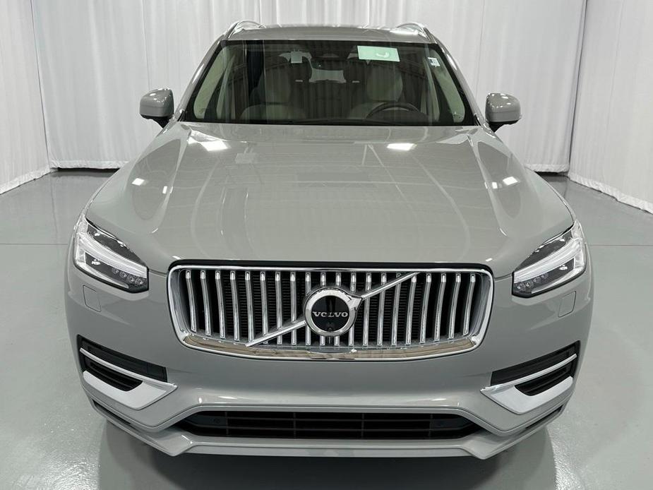 new 2025 Volvo XC90 car, priced at $75,965