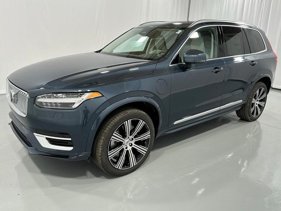 new 2025 Volvo XC90 car, priced at $78,950