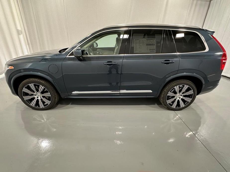 new 2025 Volvo XC90 car, priced at $78,950