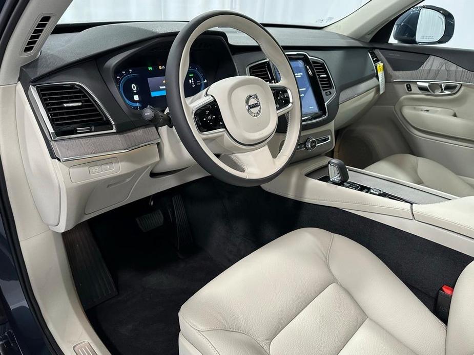 new 2025 Volvo XC90 car, priced at $78,950