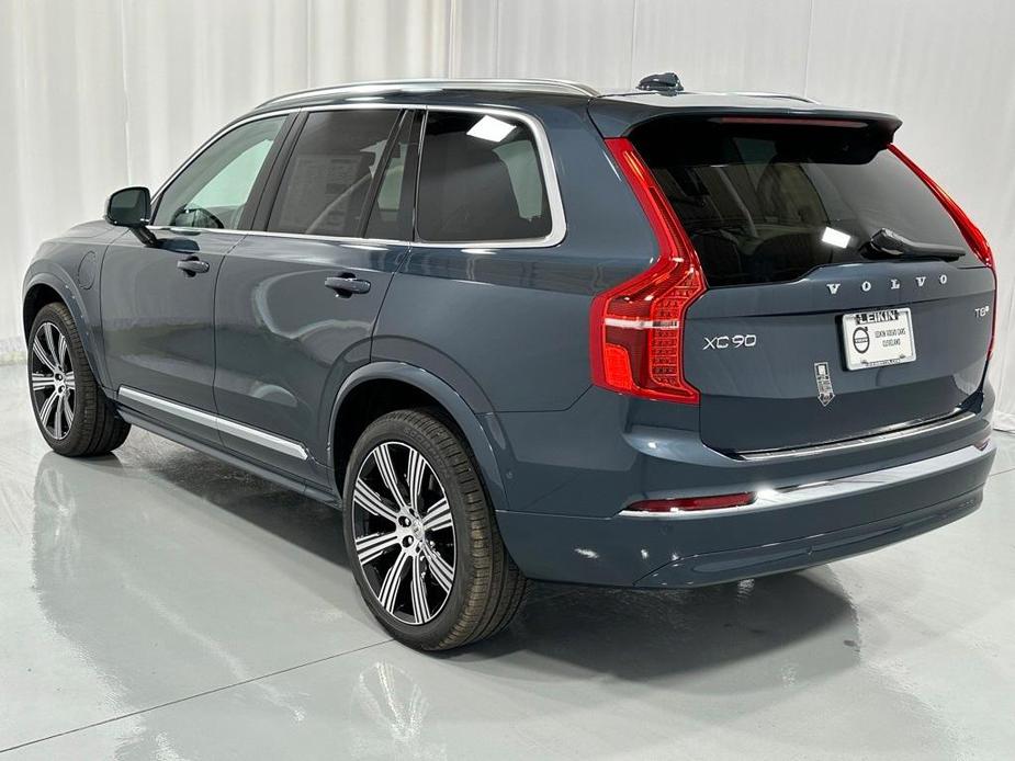 new 2025 Volvo XC90 car, priced at $78,950