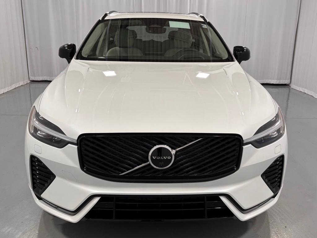 new 2026 Volvo XC60 car, priced at $63,935