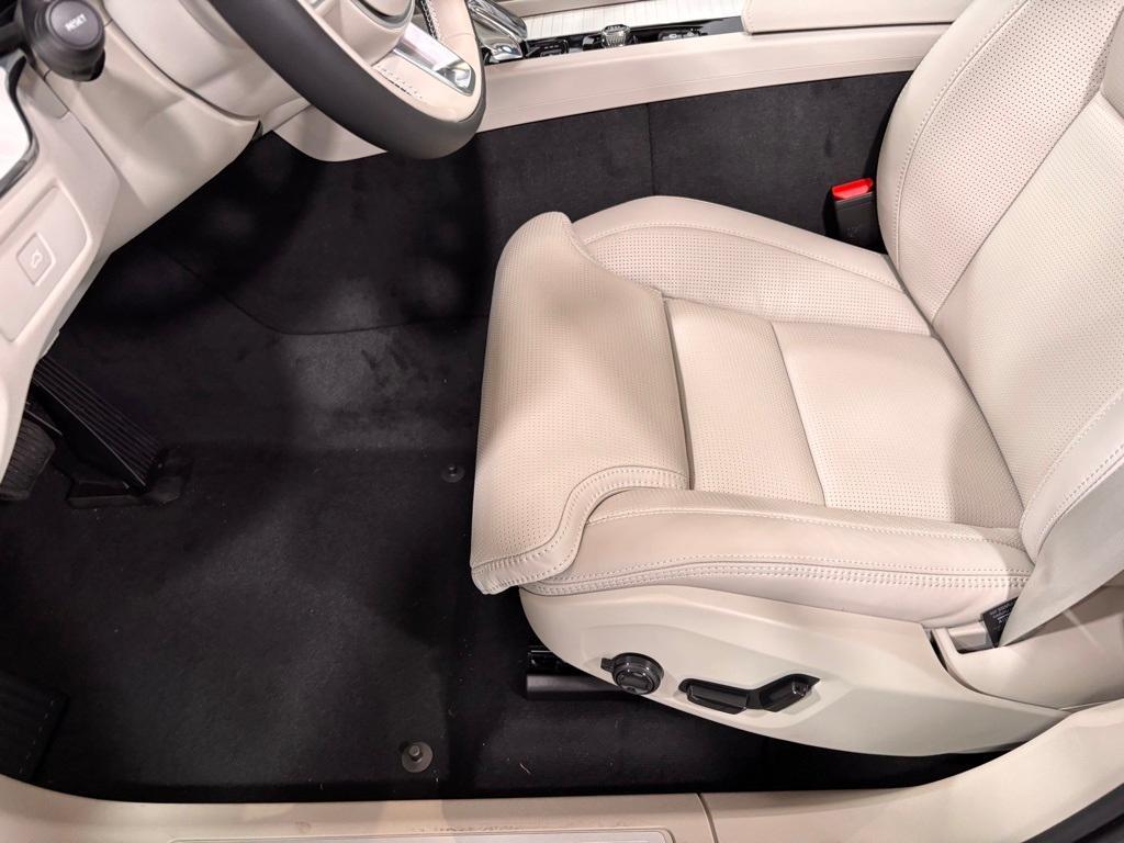 new 2026 Volvo XC60 car, priced at $63,935