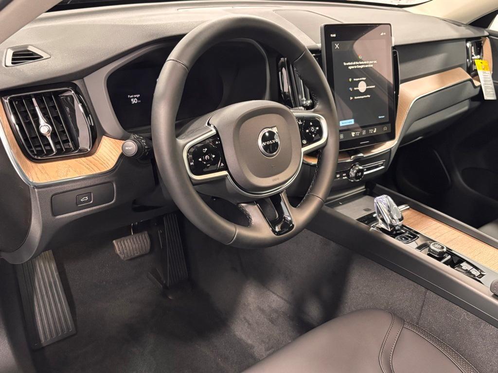 new 2026 Volvo XC60 car, priced at $57,985