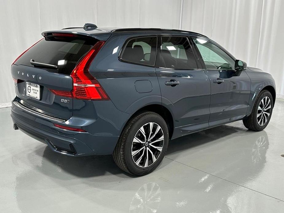 new 2025 Volvo XC60 car, priced at $51,075