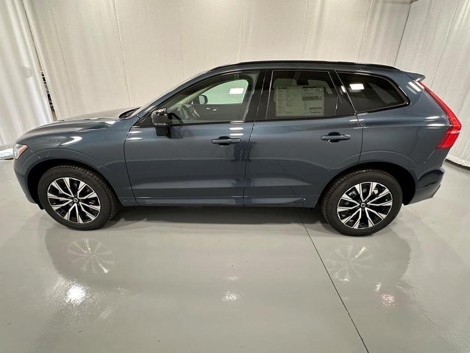 new 2025 Volvo XC60 car, priced at $51,075