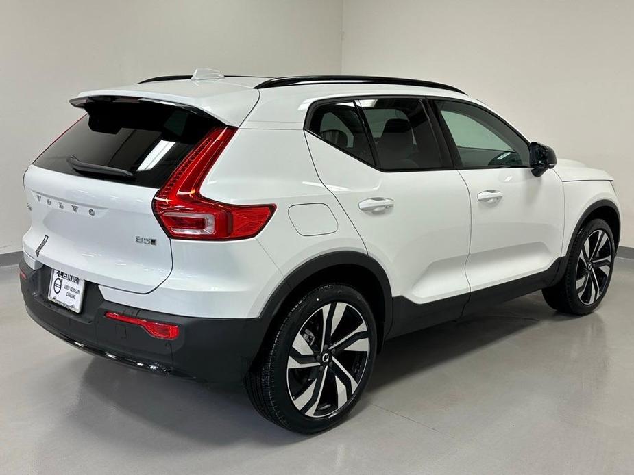 new 2024 Volvo XC40 car, priced at $52,410