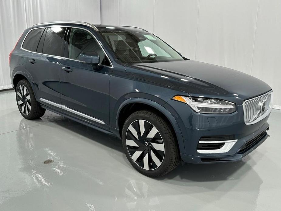 new 2025 Volvo XC90 car, priced at $78,455