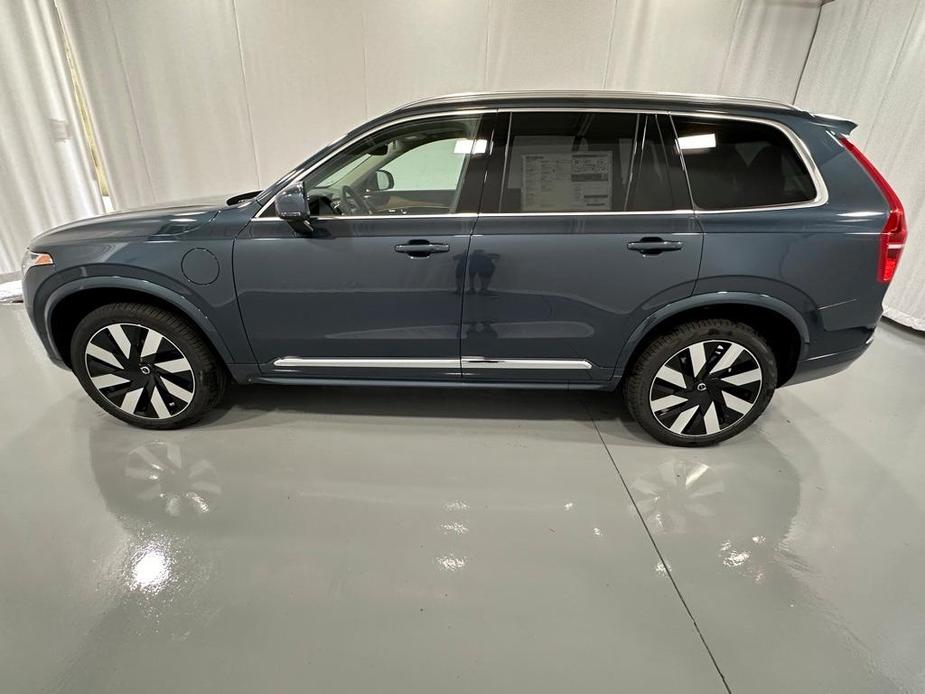 new 2025 Volvo XC90 car, priced at $78,455