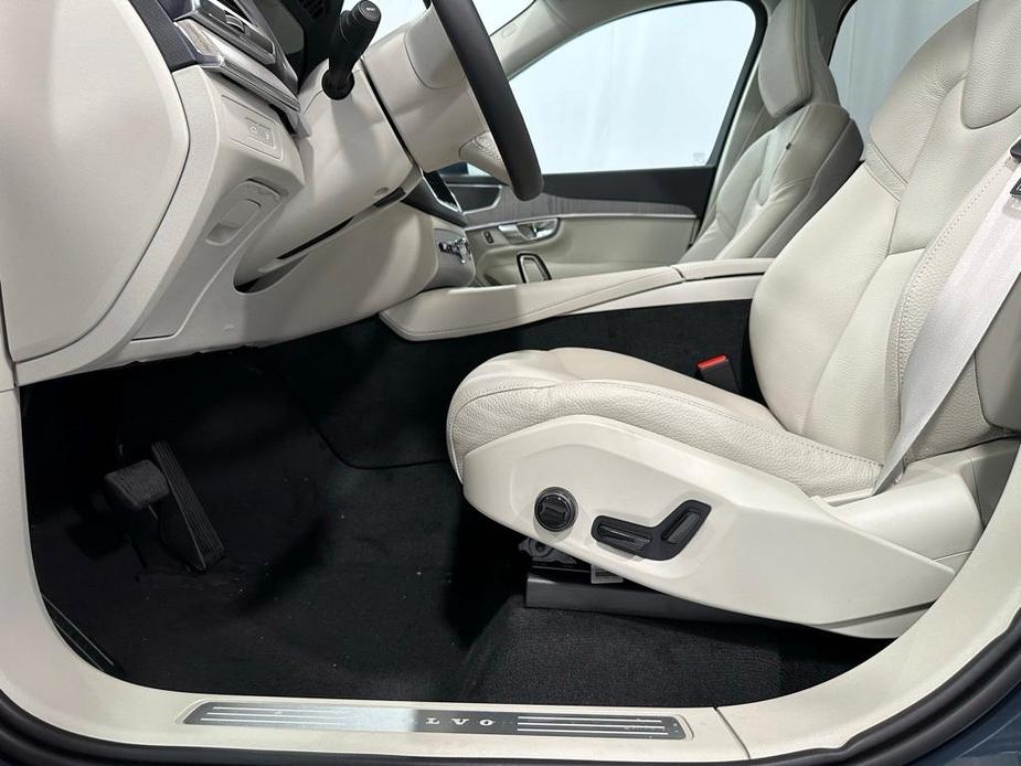 new 2025 Volvo XC90 car, priced at $76,005