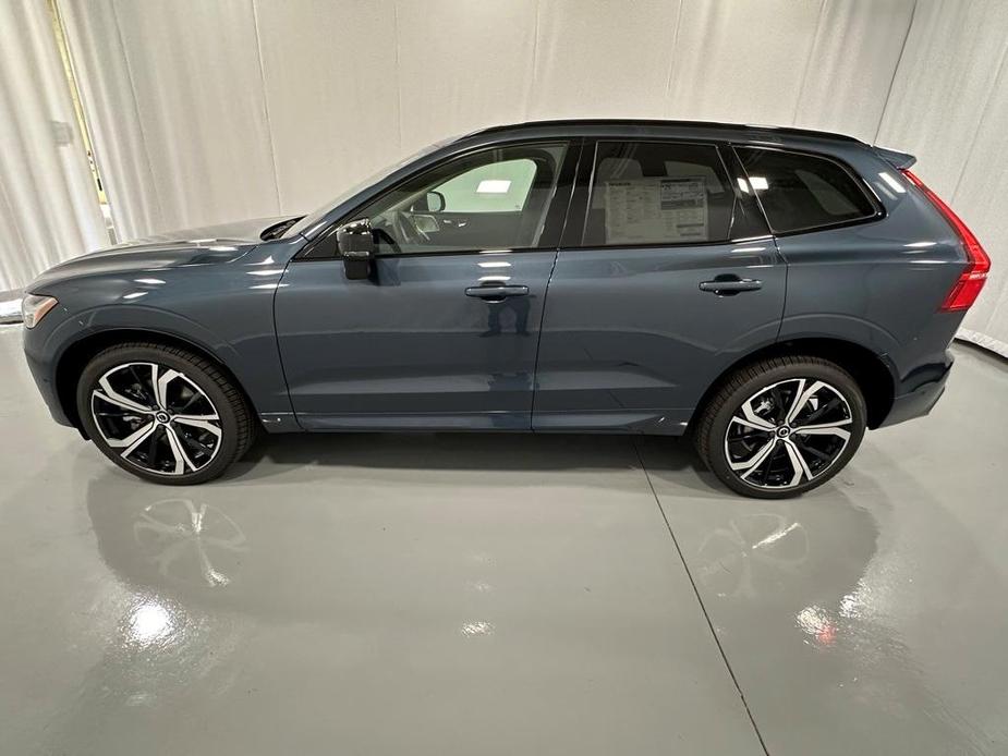 new 2025 Volvo XC60 car, priced at $67,620