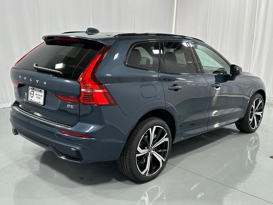 new 2025 Volvo XC60 car, priced at $67,620