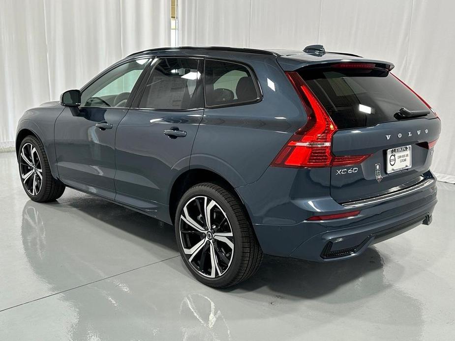 new 2025 Volvo XC60 car, priced at $67,620