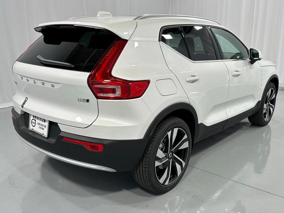 new 2025 Volvo XC40 car, priced at $52,215