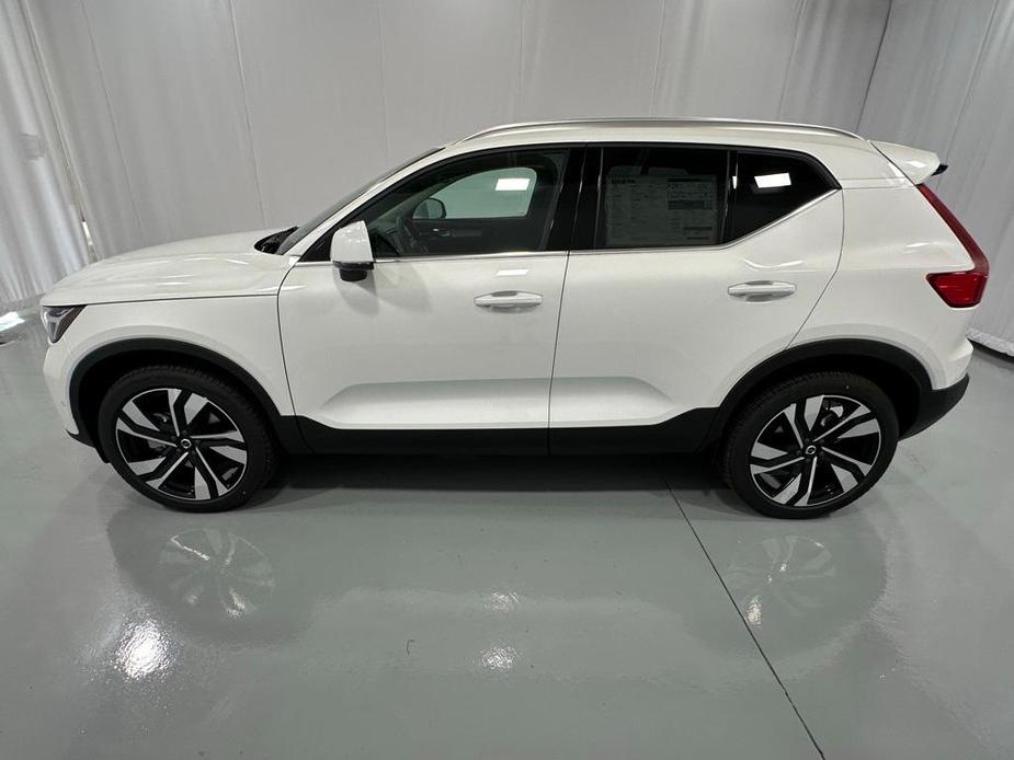 new 2025 Volvo XC40 car, priced at $52,215