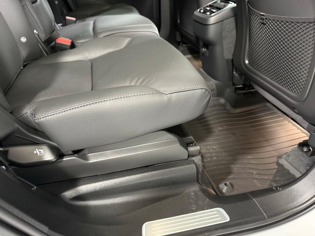 new 2025 Volvo XC90 car, priced at $55,965