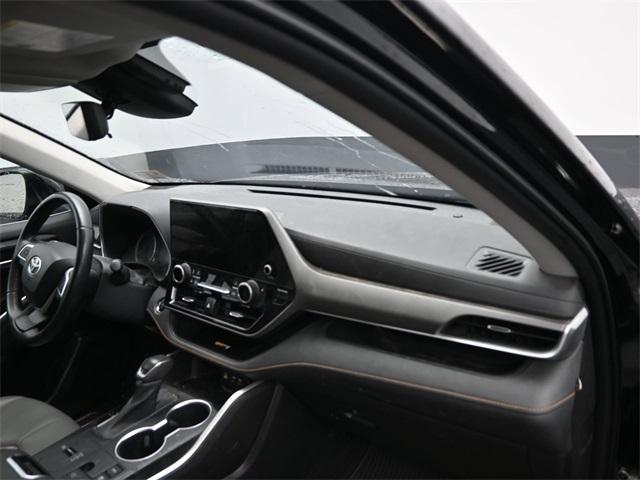 used 2023 Toyota Highlander Hybrid car, priced at $37,408