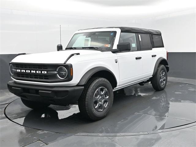 new 2025 Ford Bronco car, priced at $43,195