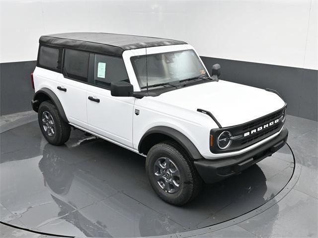 new 2025 Ford Bronco car, priced at $43,195
