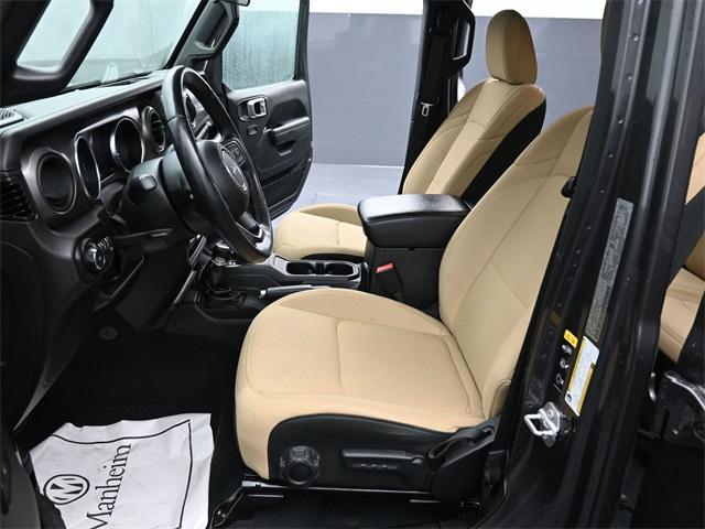 used 2022 Jeep Wrangler Unlimited car, priced at $29,157