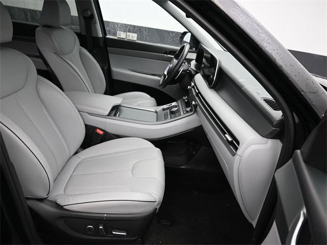 used 2025 Hyundai Palisade car, priced at $33,902