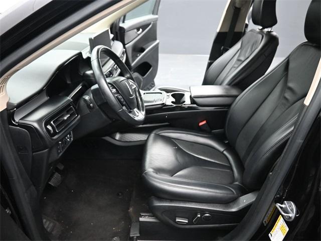 used 2021 Lincoln Nautilus car, priced at $23,369