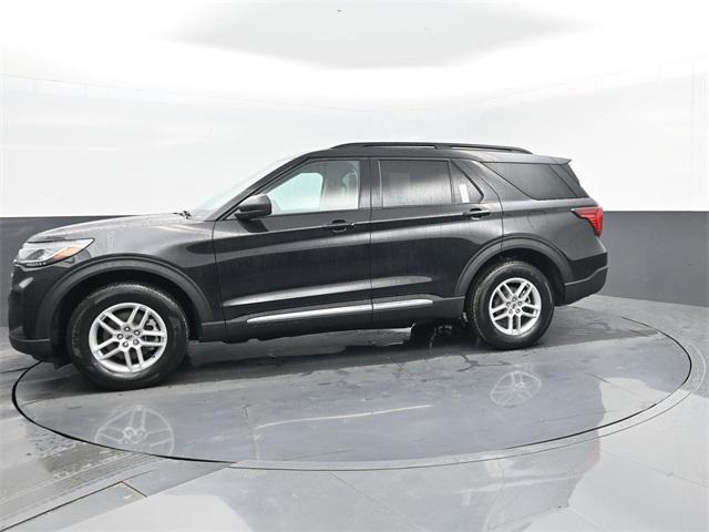 new 2025 Ford Explorer car, priced at $40,203