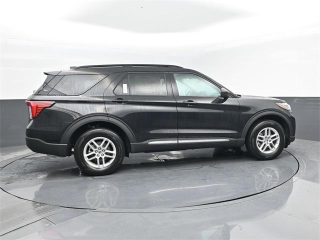 new 2025 Ford Explorer car, priced at $40,203