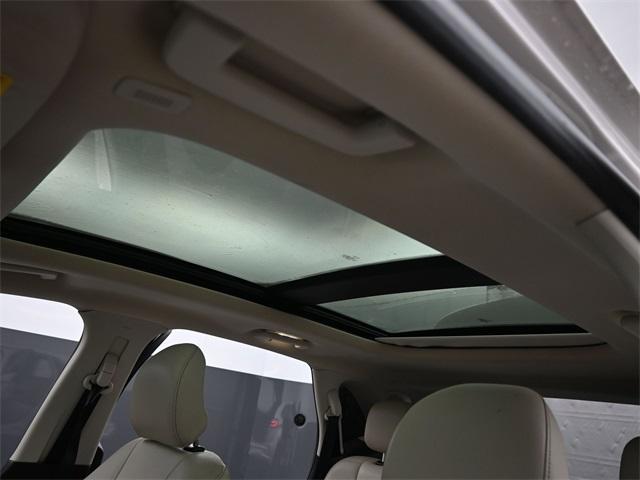 used 2019 Ford Edge car, priced at $16,555