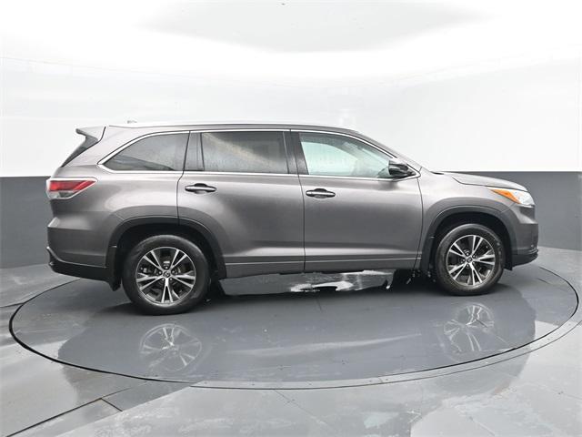 used 2016 Toyota Highlander car, priced at $15,399