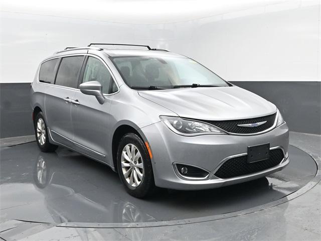 used 2018 Chrysler Pacifica car, priced at $15,966