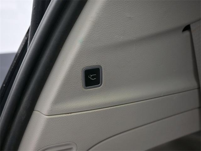 used 2018 Chrysler Pacifica car, priced at $15,966