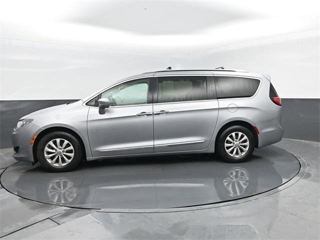 used 2018 Chrysler Pacifica car, priced at $15,966