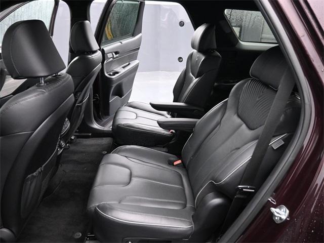 used 2024 Hyundai Palisade car, priced at $39,777