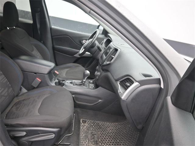 used 2019 Jeep Cherokee car, priced at $15,994
