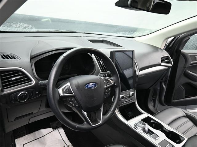 used 2024 Ford Edge car, priced at $21,988