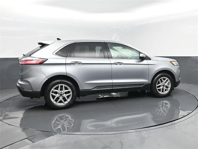 used 2024 Ford Edge car, priced at $17,978