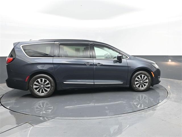 used 2020 Chrysler Pacifica car, priced at $19,334